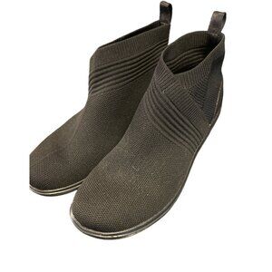 Clarks Womens Sashlyn Black Mid Ankle Slip On Boot Sz 8